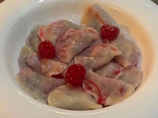 Cherry varenyky